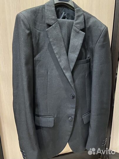 Школьный костюм