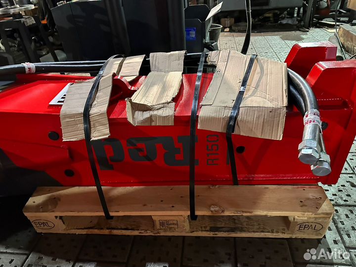 Гидромолот диафрагменный HKM R150 (1600кг)