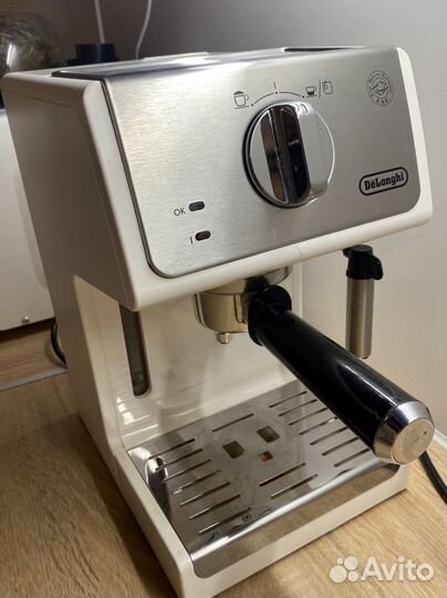 Кофеварка рожковая delonghi ecp33.21