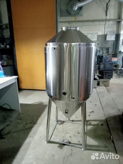 Цкт 230 л с рубашкой охлаждения, горловина 8