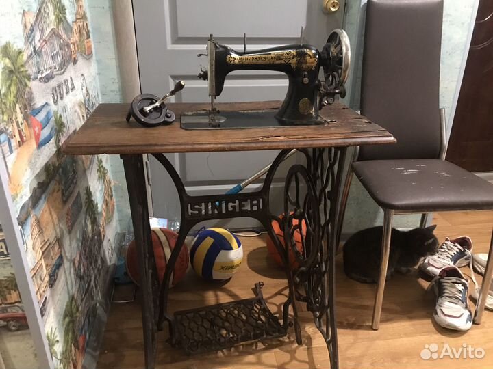 Швейная машина Singer