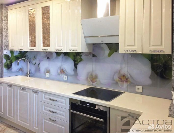 Кухонный стеклянный фартук с дизайном