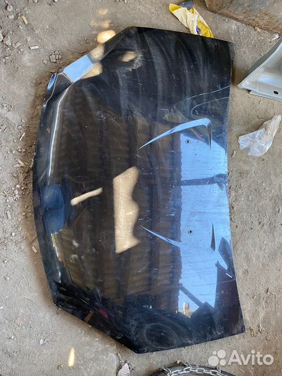 Капот Рено Сандеро 1