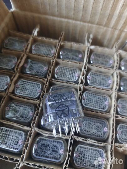 Ин-12 гри газоразрядный индикатор