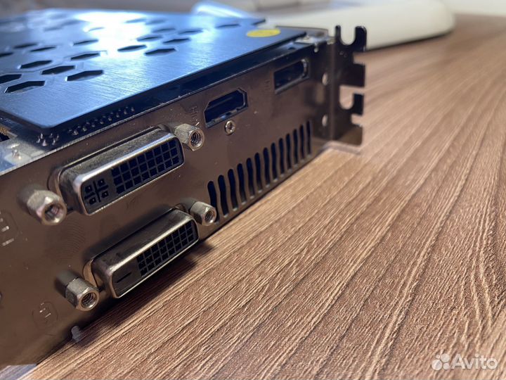 R7 370 2 gb