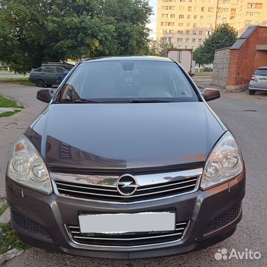 Opel Astra 1.6 МТ, 2010, 170 000 км