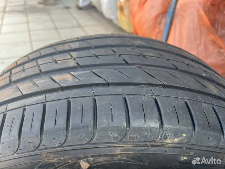 Nexen N'Fera SU1 245/45 R19 и 275/40 R19 105Y