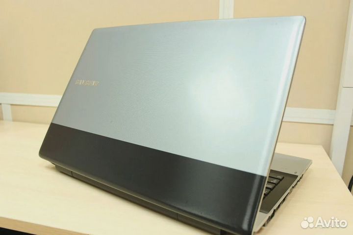 Мощный 4 ядра Samsung Core i5 5Гб 500Gb АКБ 3ч