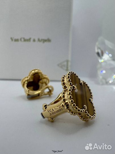 Золотые серьги Van Cleef тигровый глаз