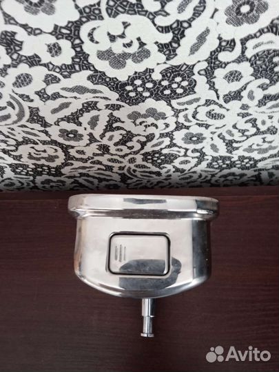 Диспенсер для мыла