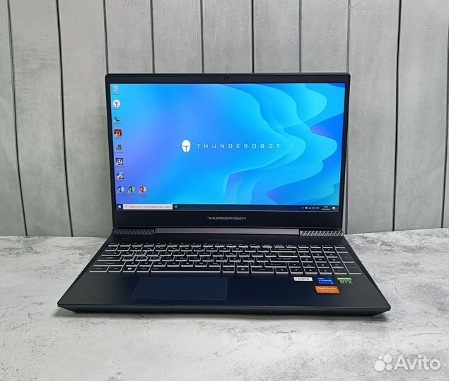 Игровой ноутбук Thunderobot Core i5-11400H\RTX3050