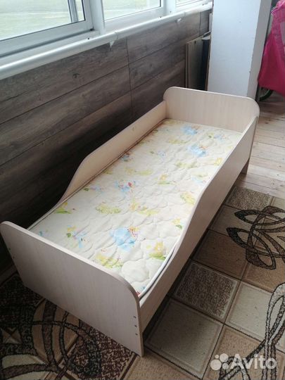 Детская кроватка Афто люлька санки два велосипеда