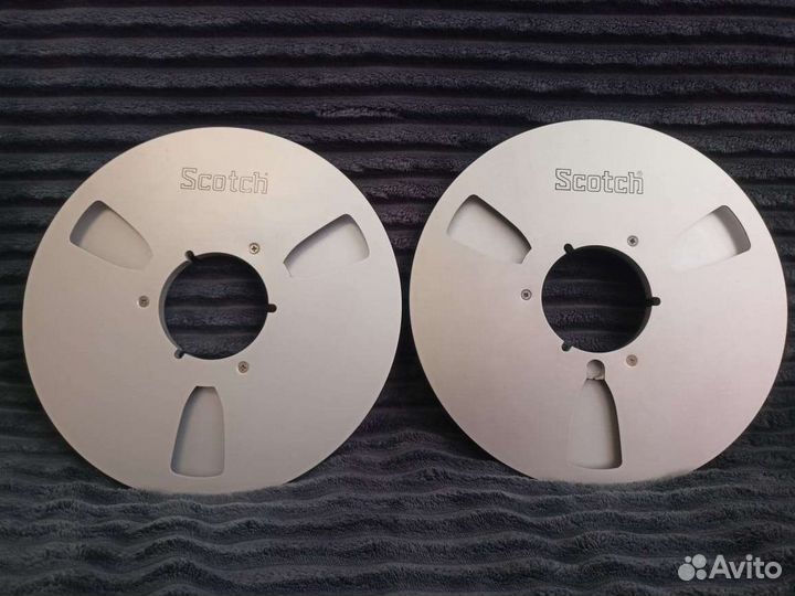 Металлические катушки для магнитофона