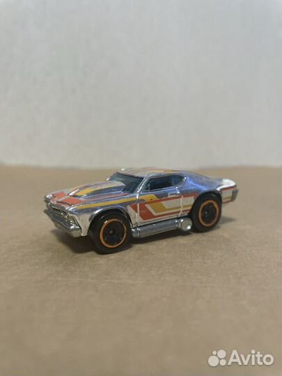 HOT Wheels '69 Chevy Chevelle - Серебристый