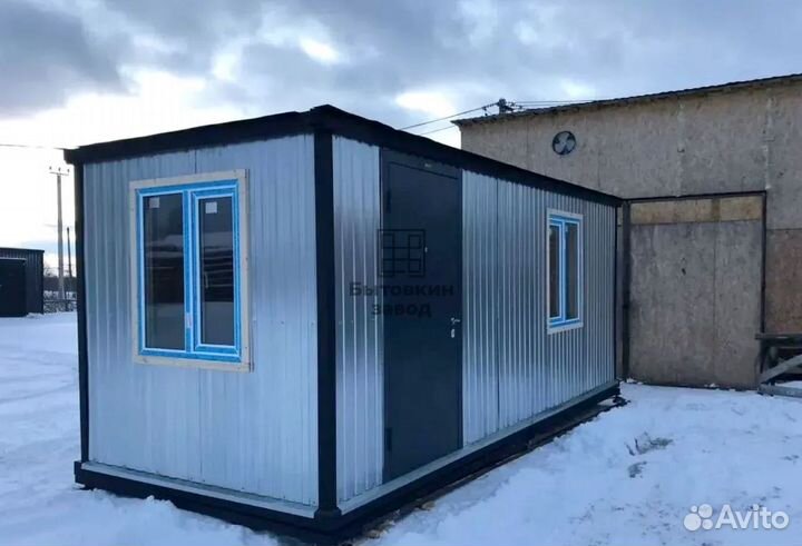 Блок контейнеры металлические. Вагончики для проживания