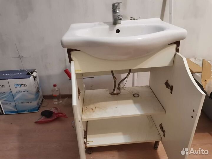 Тумба и раковина ванную бу