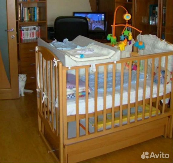 Кроватка, коляска, ходунки