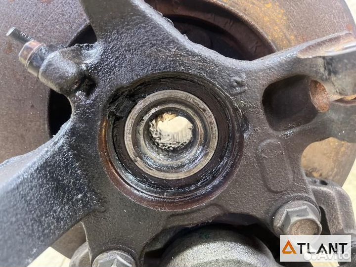 Ступица передняя правая nissan note