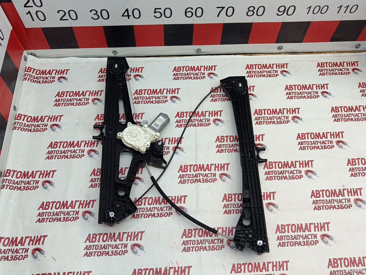 Стеклоподъемник передний левый Voyah Dream