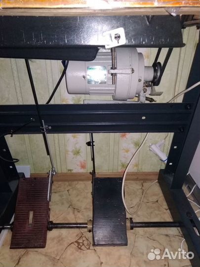 Швейная машина