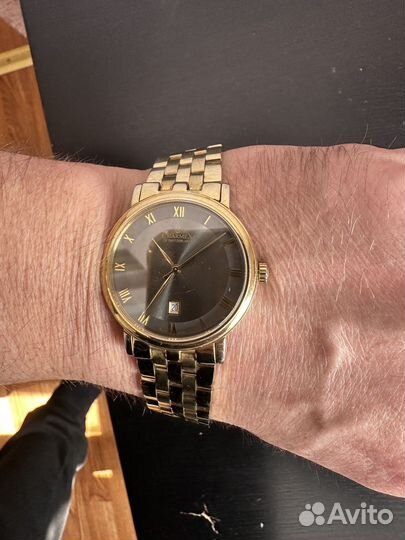 Наручные часы Charmex S2800