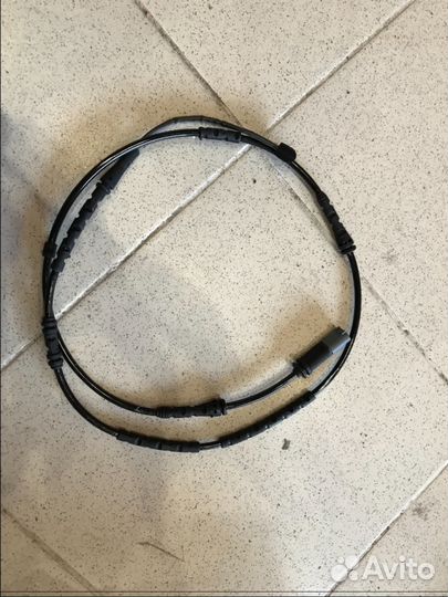 34356790304 датчик износа тормозных накладок задня