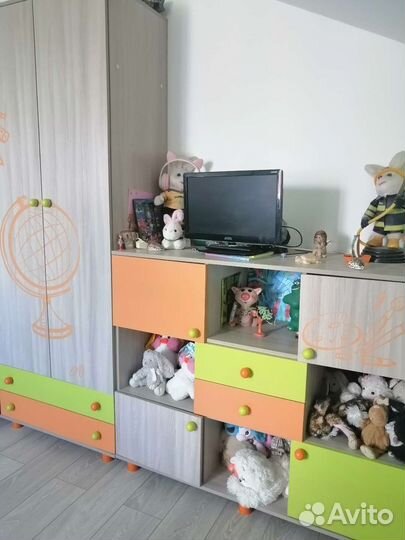 Набор детской мебели с кроватью