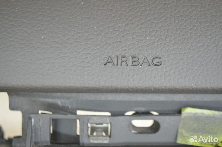 Торпедо панель приборов Фольцваген Пассат Б7