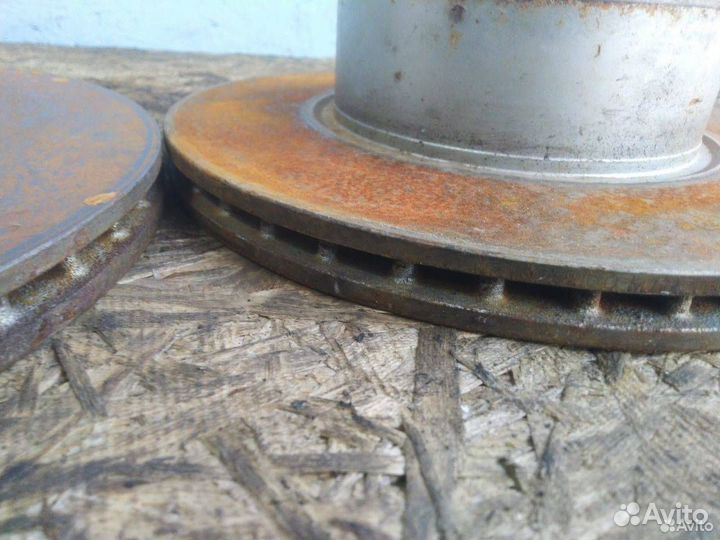 Тормозной диск комплект BMW 5 E60/E61