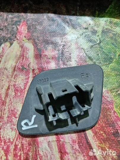 Peugeot 308 Крышка омывателя правая рестайлинг