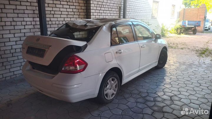 Nissan Tiida 1.6 МТ, 2011, битый, 180 000 км