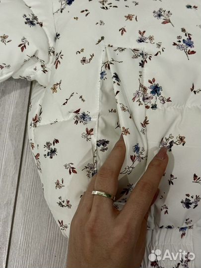 Куртка женская зимняя в цветочек размер S