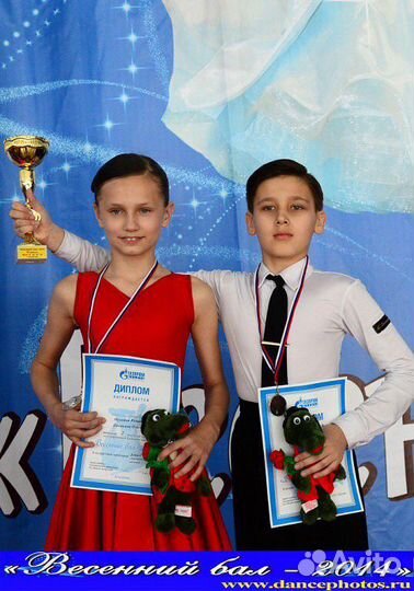 Платье для бальных танцев, рейтинговое