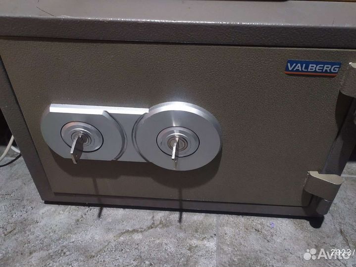 Сейф valberg