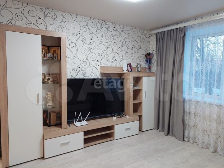 Комната 36,5 м² в 2-к., 1/4 эт.