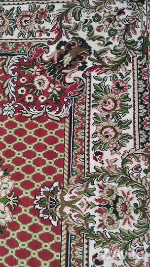 Ковер с бахромой 240*330 отличное качество