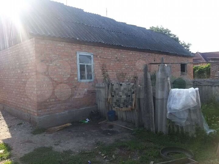 Дом 44,4 м² на участке 10,18 га