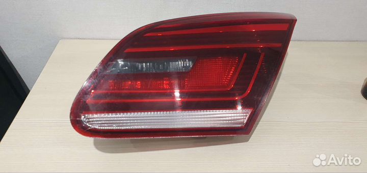 Фара багажника правая passat cc