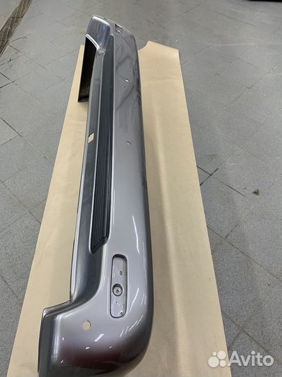 Бампер задий Toyota Land Cruiser 100