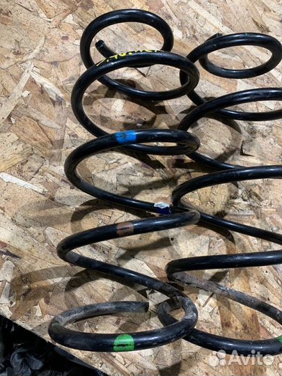 Пружина передняя Volvo V50 S40 B5254T 2008-2012