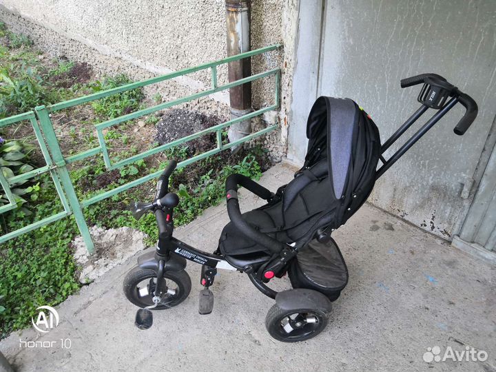 Детский велосипед с родительской ручкой