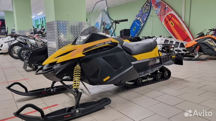 Снегоход Русская механика Tiksy 250 Lux новый