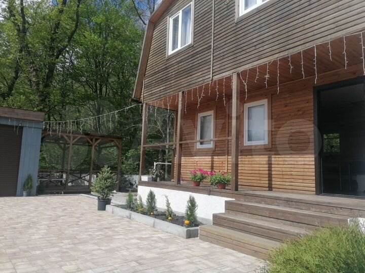 Дом 56 м² на участке 4 сот.