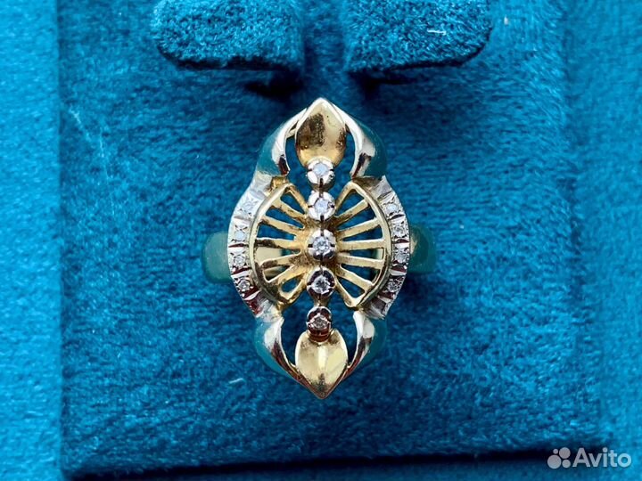 Золотое кольцо с бриллиантами 583 