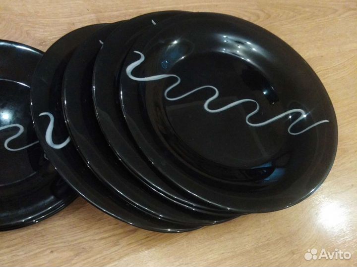 Набор тарелок