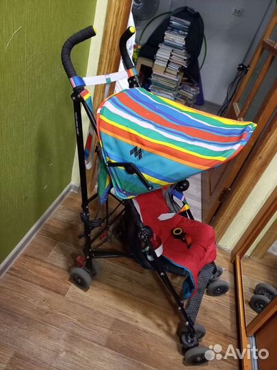 Коляска прогулочная Maclaren volo