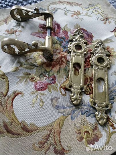 Дверные ручки латунь