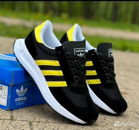 Кроссовки Adidas