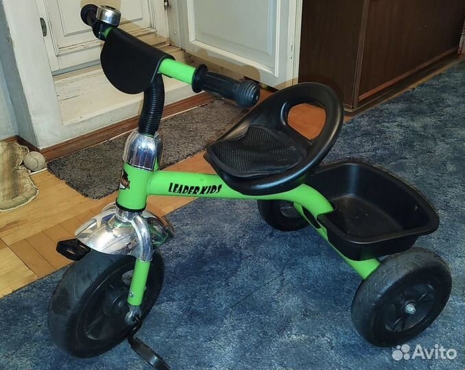 Детский трехколесный велосипед