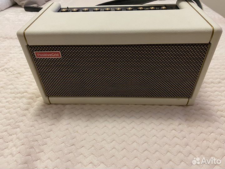 Гитарный комбоусилитель